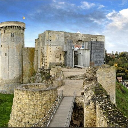 La Maison Des Remparts Apartment Falaise  Exterior photo